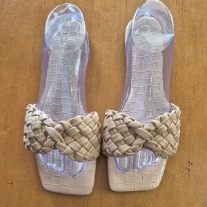 Laicigo Crisscross Braided Tan Square Toe Women's Sandals. Size 9. NWOT